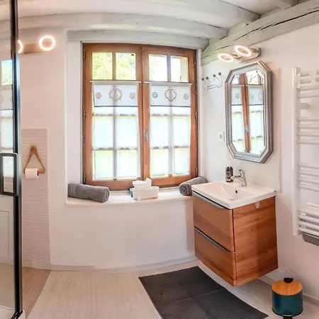 Aux Passiflores Alojamento de Acomodação e Pequeno-almoço 3*